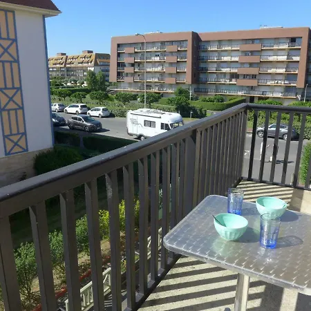 アパート Apartment Deauville Plage 1 *